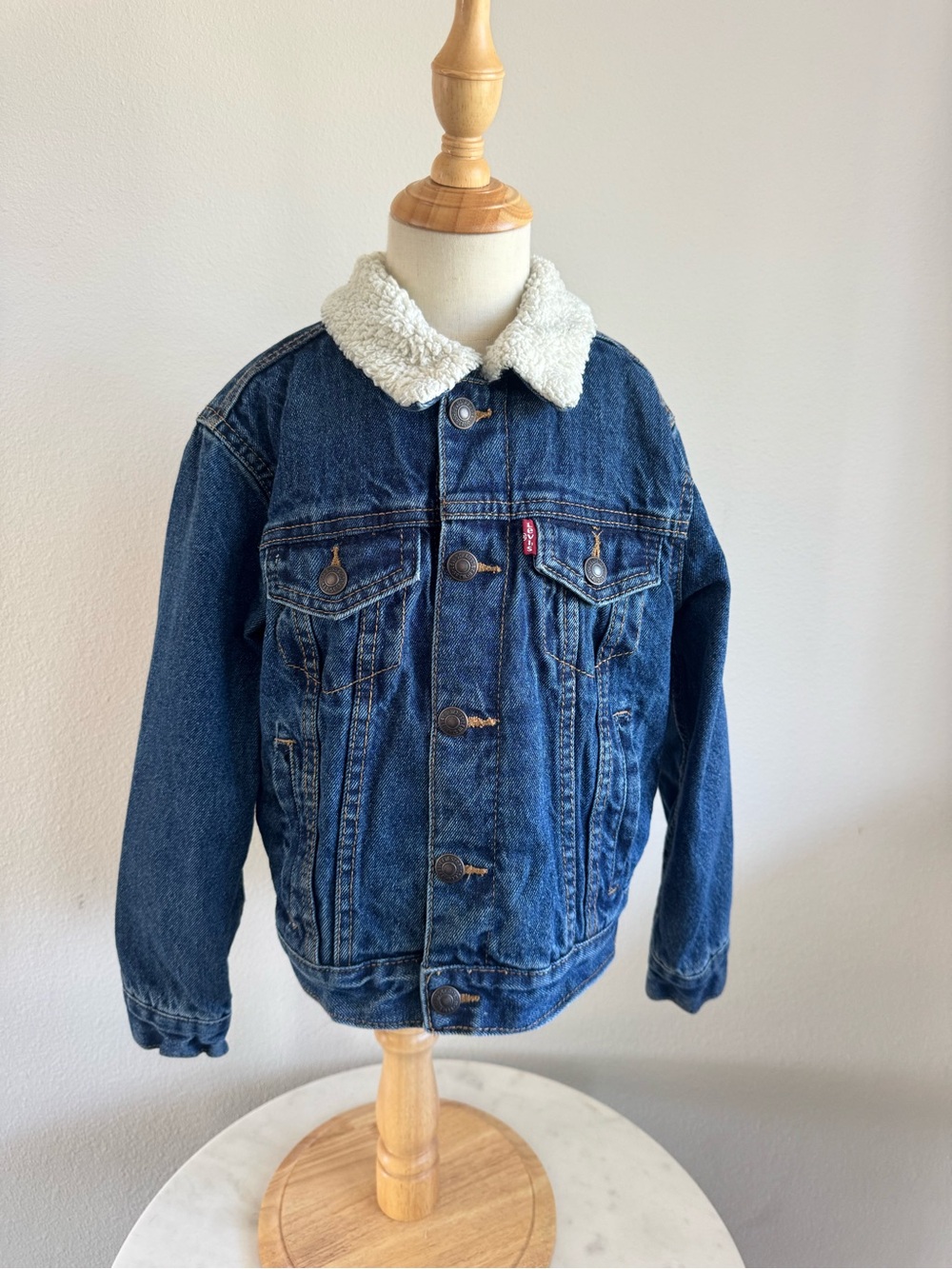 Levi's Kids Dark Blue Denim Jacket with White Sherpa Collar Size 7